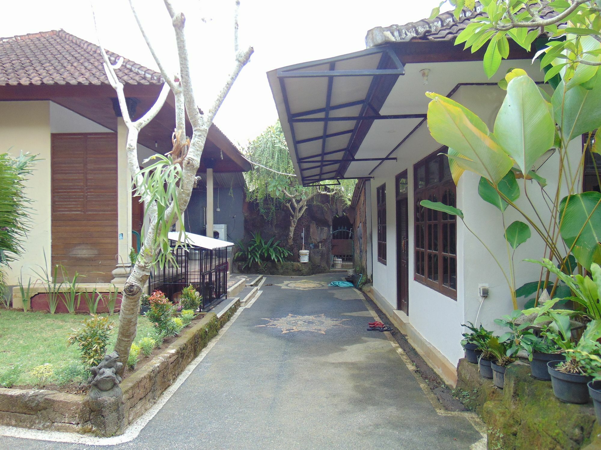 Dipondok Homestay Пекату Экстерьер фото