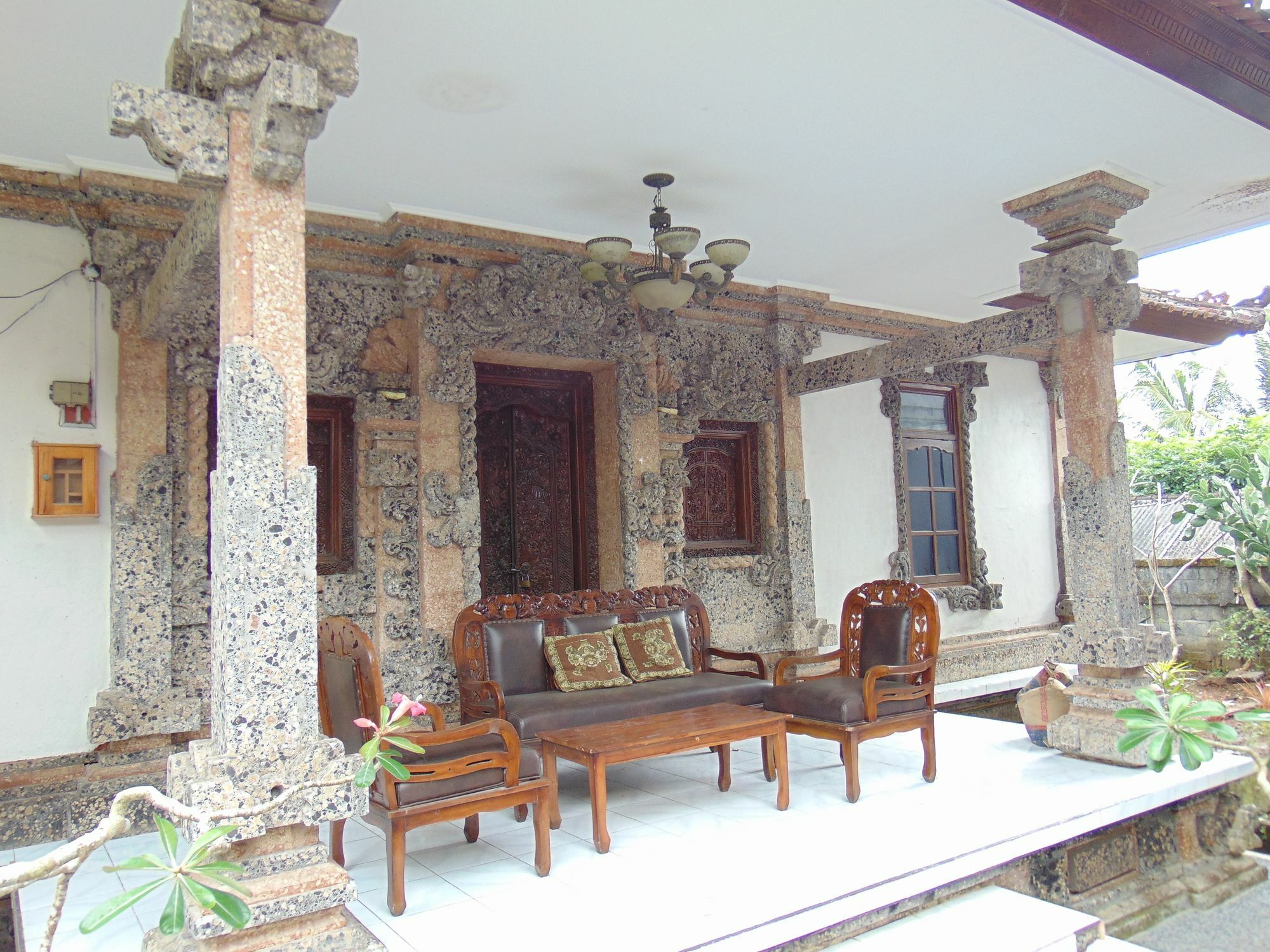 Dipondok Homestay Пекату Экстерьер фото